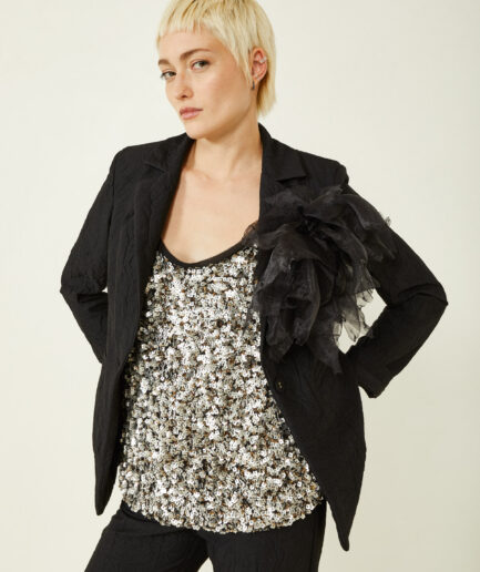 0264 Blazer Arrugado con adorno de Flor