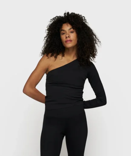 772 One Shoulder Top