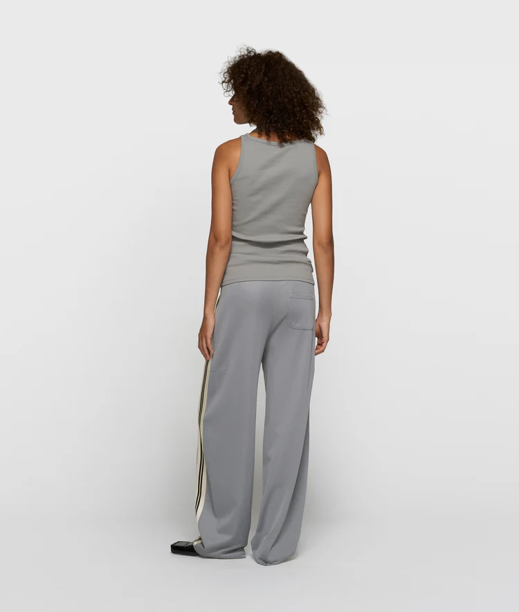 98_20251016_10DAYS_PS26_ECOM_011_750x1028