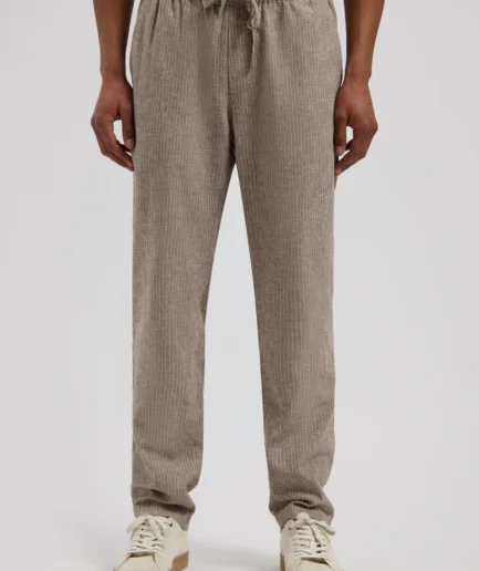 50206 Logan Easy Pinstripe