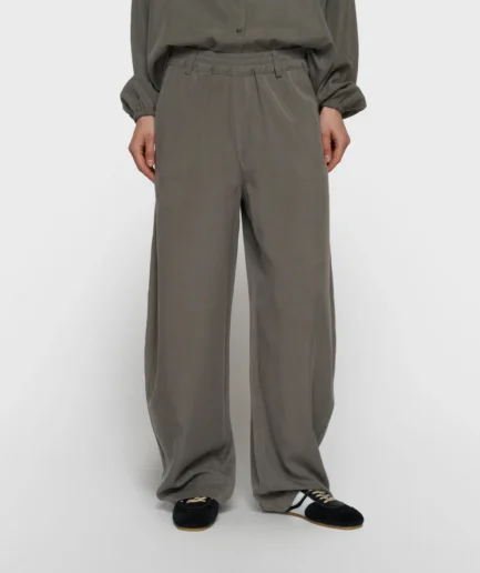 039 Banana Pants Lyocell